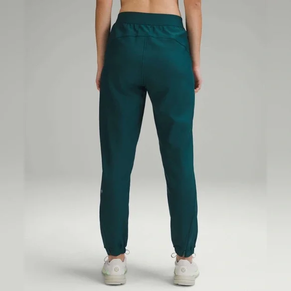 Lululemon Adapted State High-Rise Fleece Jogger - Picture 4 of 9